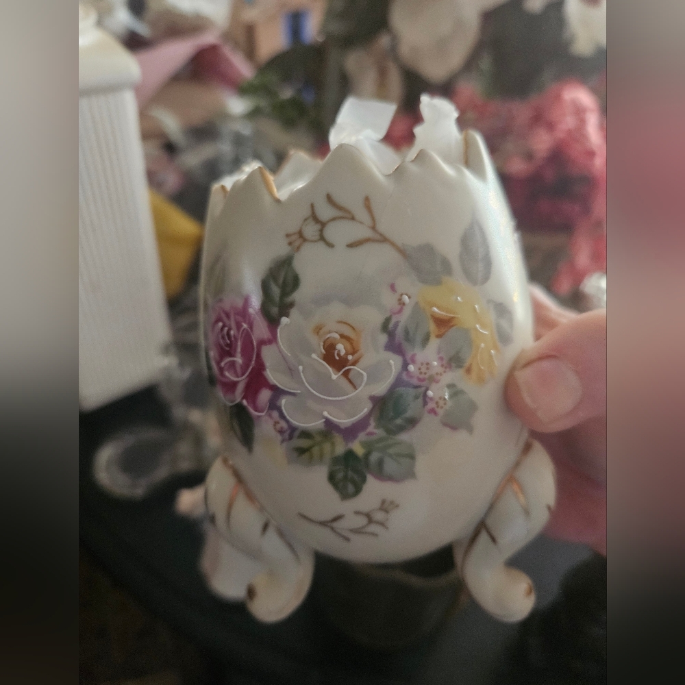 Floral Porcelain/Ceramic Inarco Egg Vase/ Trinket Holder-Damaged